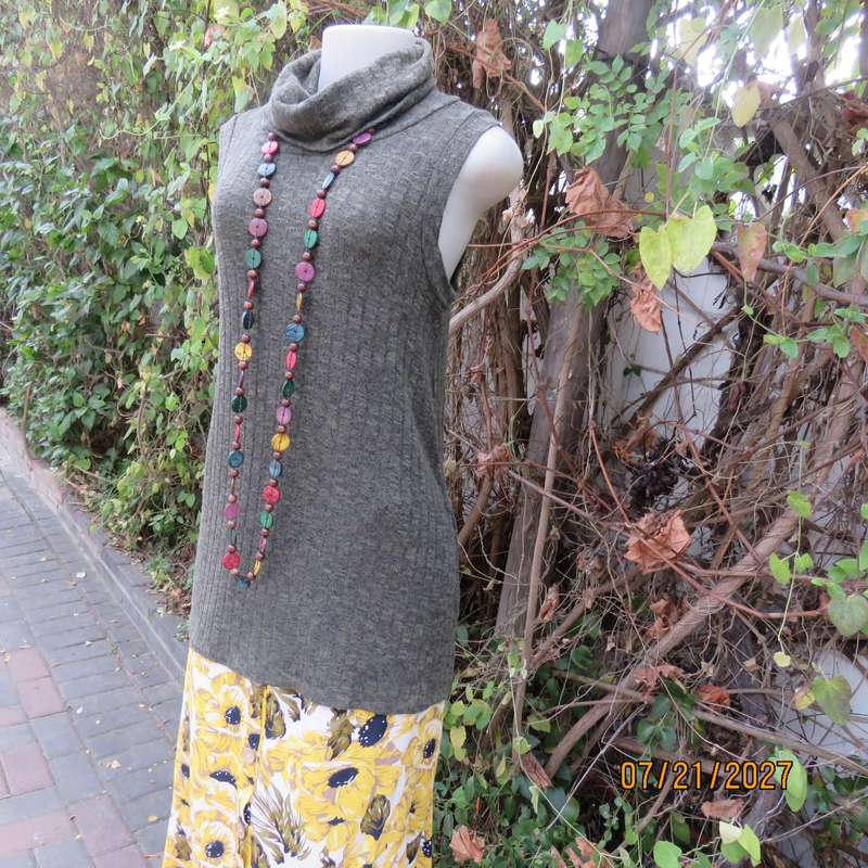 COTTON ON mottled olive green soft polyester stretch knitted long top-cowl neckline. Size 38
