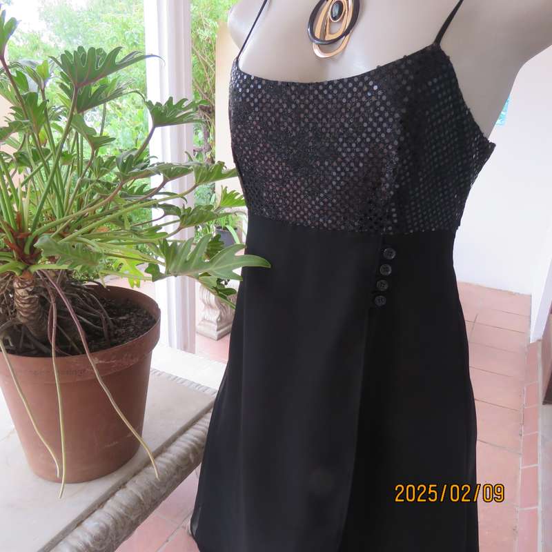 KELSO little black size 34 evening dress. Glamour bust area with straps. 2 Layer fold over bottom.