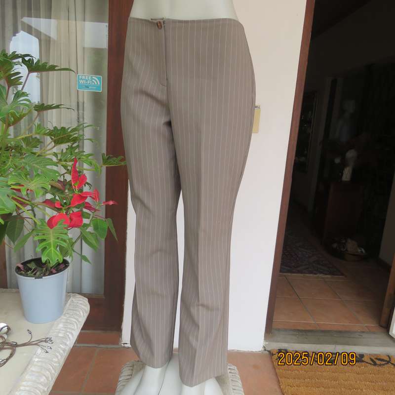 Boutique made pinstripe elongating pants size 36. Dull brown-cream. Bandless. Straight legs.