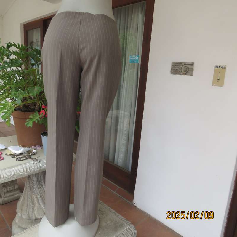 Boutique made pinstripe elongating pants size 36. Dull brown-cream. Bandless. Straight legs.