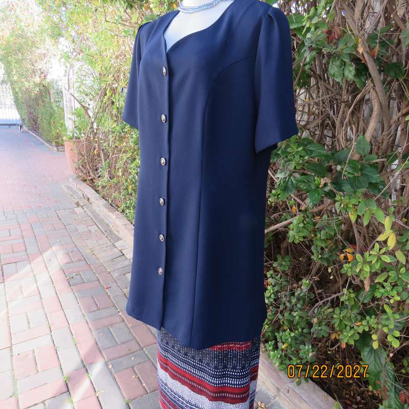 DELSWA GOLD elegant extra long navy 6 button down jacket. Pleated back-corded decoration. Size 40