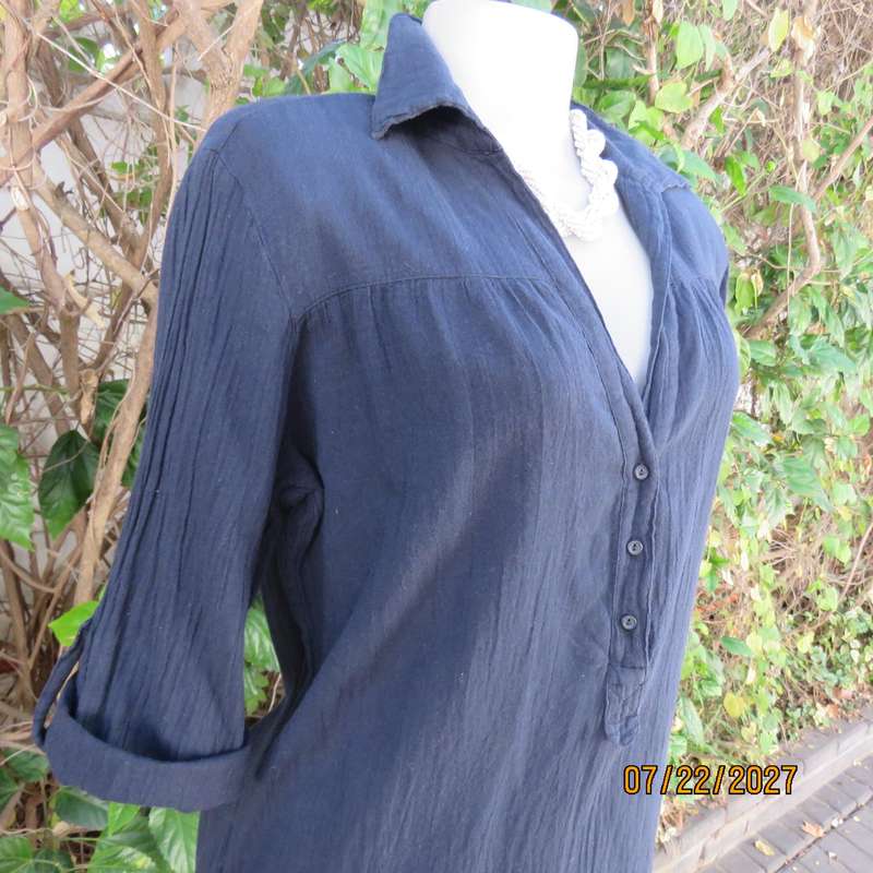 FRESH PRODUCE overdyed navy cotton slip over top. Size 36. Bracelet sleeves.