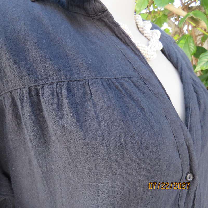 FRESH PRODUCE overdyed navy cotton slip over top. Size 36. Bracelet sleeves.