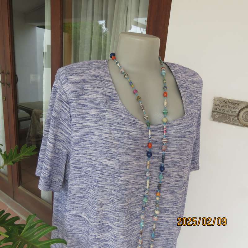 DAVID JONES size 46-48 stretch polycotton mottled navy-white T-Shirt with short sleeves.As new
