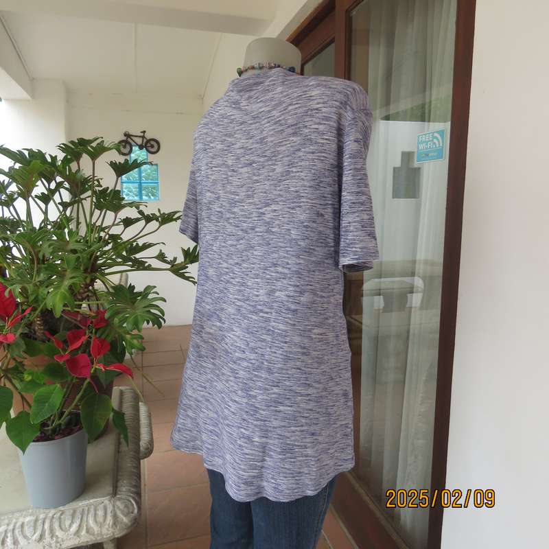DAVID JONES size 46-48 stretch polycotton mottled navy-white T-Shirt with short sleeves.As new