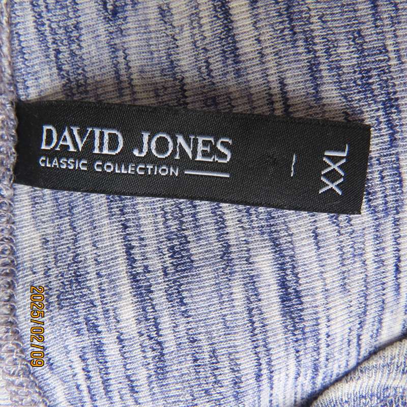 DAVID JONES size 46-48 stretch polycotton mottled navy-white T-Shirt with short sleeves.As new
