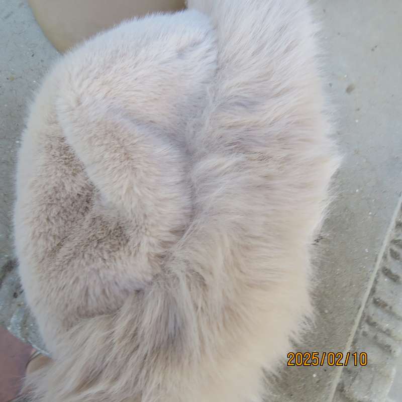 Soft cream faux fur urban style warm hat with some stretch. Warm for winter. New item.