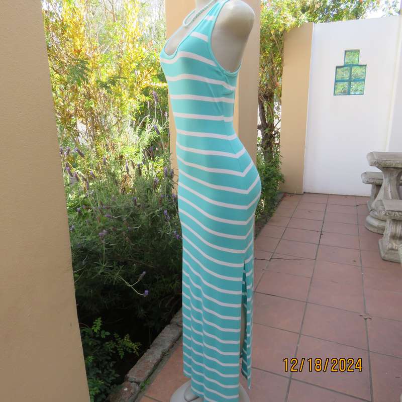 Sexy turquoise/white horizontal striped stretch viscose maxi dress from Brussels by ICON. Size 32.