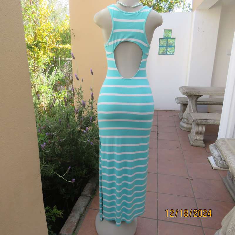 Sexy turquoise/white horizontal striped stretch viscose maxi dress from Brussels by ICON. Size 32.