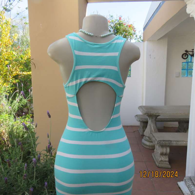 Sexy turquoise/white horizontal striped stretch viscose maxi dress from Brussels by ICON. Size 32.