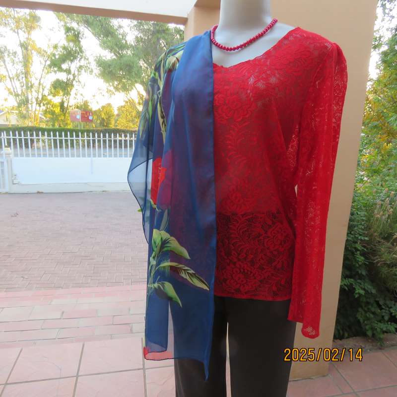 Boutique made postbox red long sleeve acrylic lace scooped neck slip over top. Size 36. As new