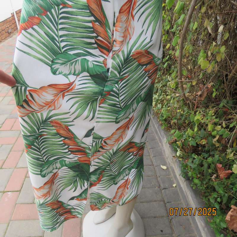 MILADY'S loose 100% stretch rayon white with green-orange leaves dress size 42.