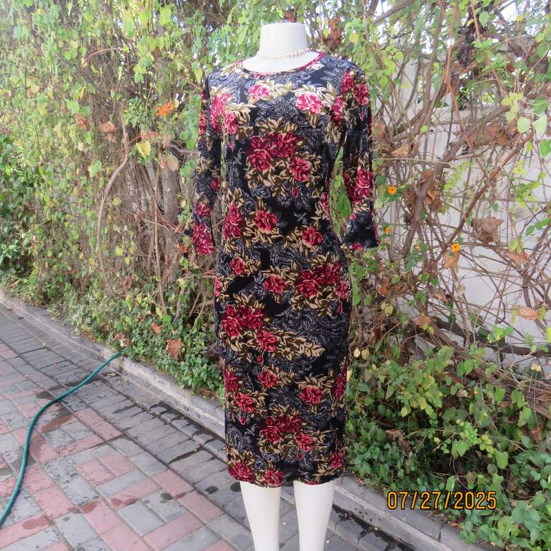 JUDY"S PRIDE luxury stretch velvet calf length slip over dress. Bracelet length sleeves. Size 37