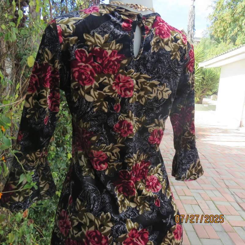 JUDY"S PRIDE luxury stretch velvet calf length slip over dress. Bracelet length sleeves. Size 37