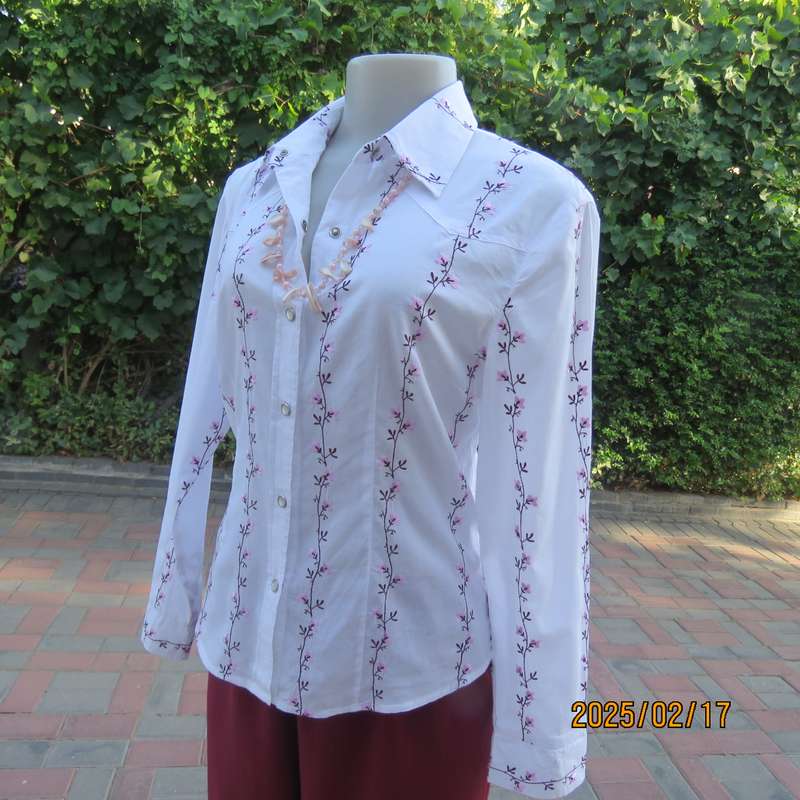 High quality KELSO 100% white long sleeve tailored top with rich pink floral line embroidery.Size 34