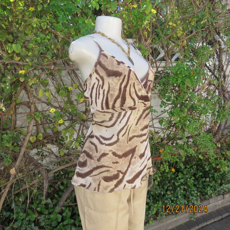Sexy strappy top in brown/cream animal top in crinkled polyester.Empire front.Size 38.Brand new con.