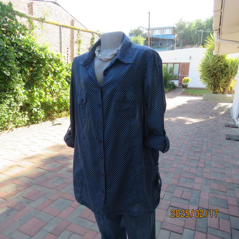 DONNA CLAIRE size 44 navy long sleeve white polkadot cotton shirt. Dummy pockets. As new.
