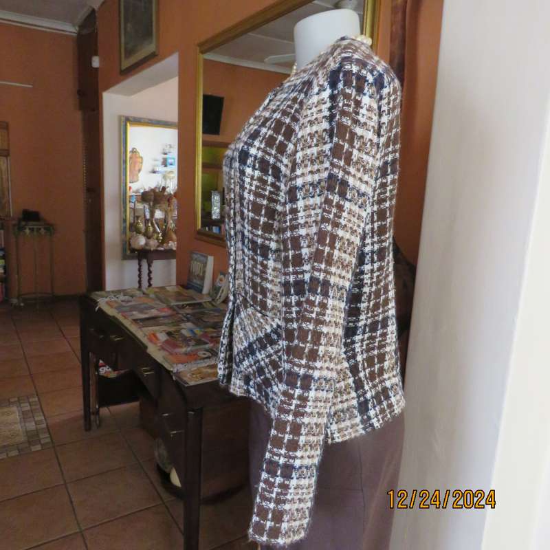 Amazing long sleeve brown/cream/black woven woolen check  jacket.Size 38 by FUTURE Collective.