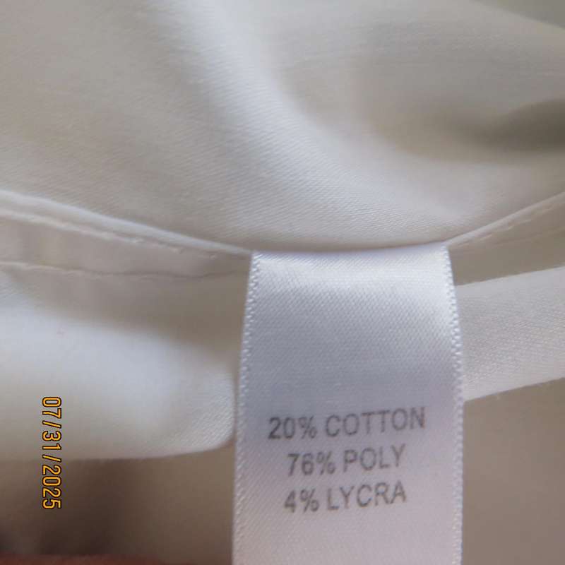 EXACT white tailored long sleeve men's shirt size medium with free neck tie.