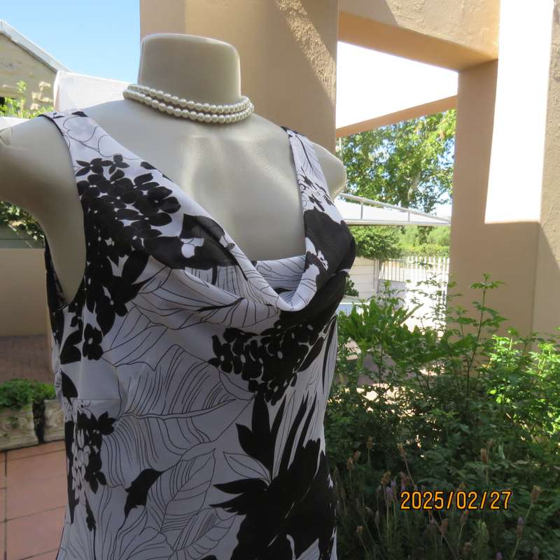 EXACT summer sleeveless black-white floral sheer polyester lined dress. Size 36. Cowl neckline.
