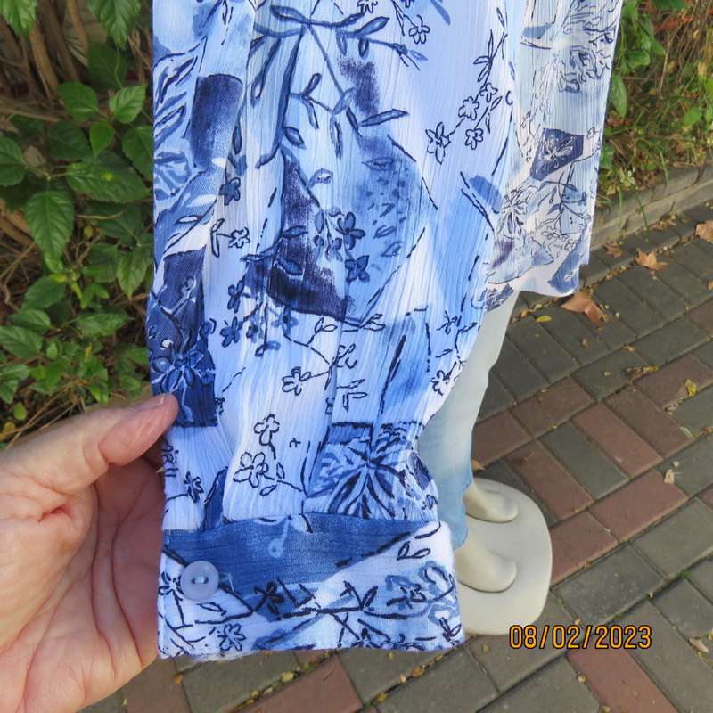 DONNA-CLAIRE long sleeve crinkled cotton button down rayon white-blue size 44 top