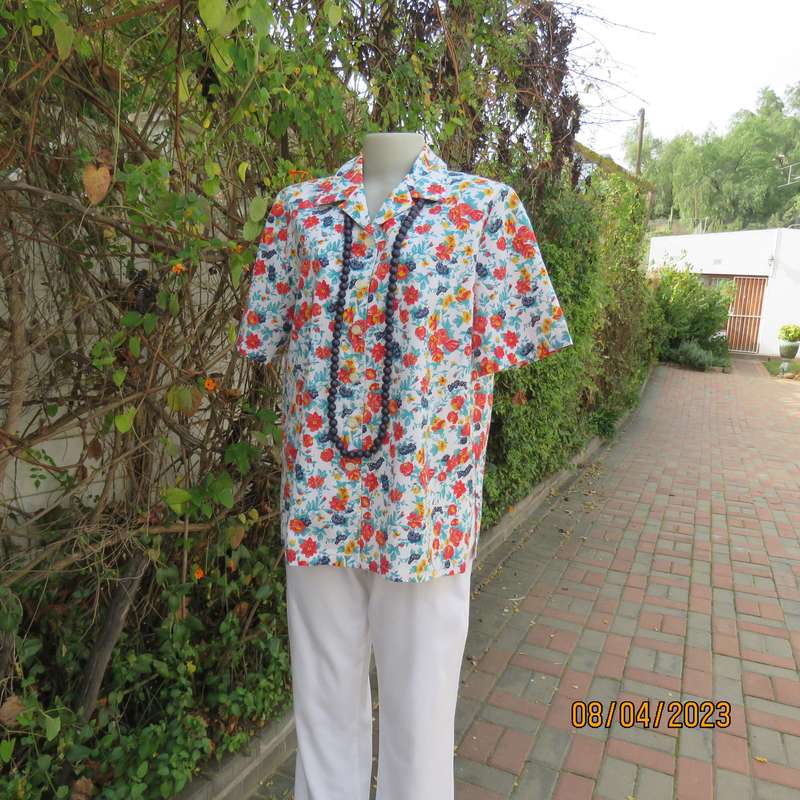 Boutique made white floral button down top in red-blue-yellow. Size 40