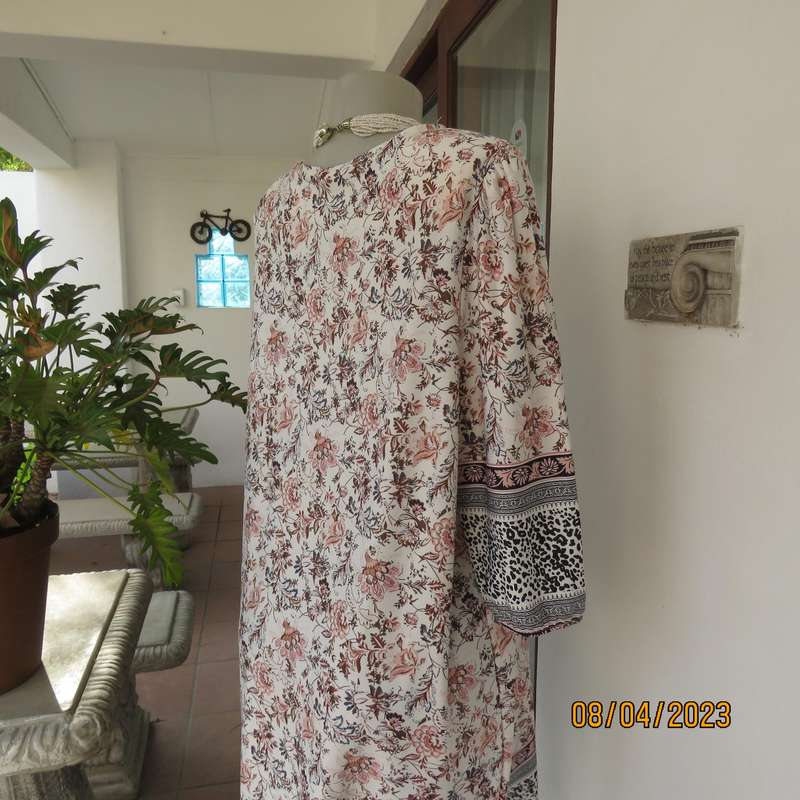 REAL Clothing slip over white with coral-brown-blue floral print long top. Size 44