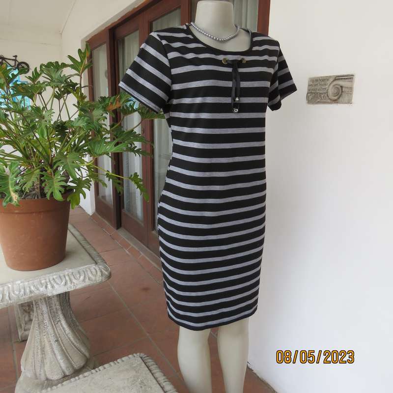 Black and silvergrey horizontal striped shift cotton stretch dress size 36