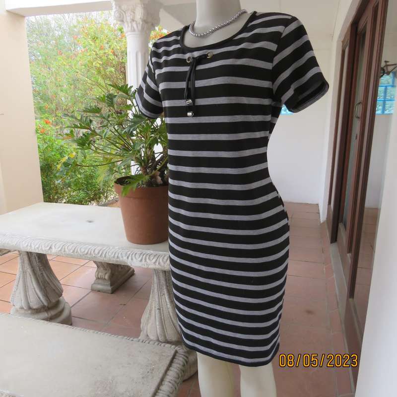 Black and silvergrey horizontal striped shift cotton stretch dress size 36