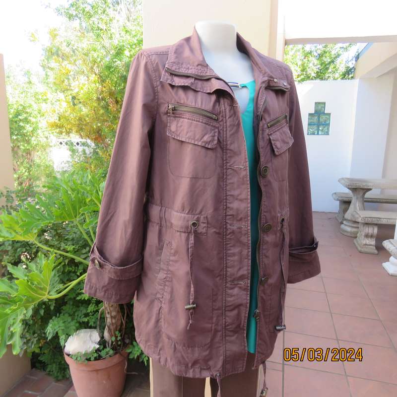 Beautiful structured chocolate brown all seasons 100% cotton jacket. By WOOLWORTHS size 38. As new,