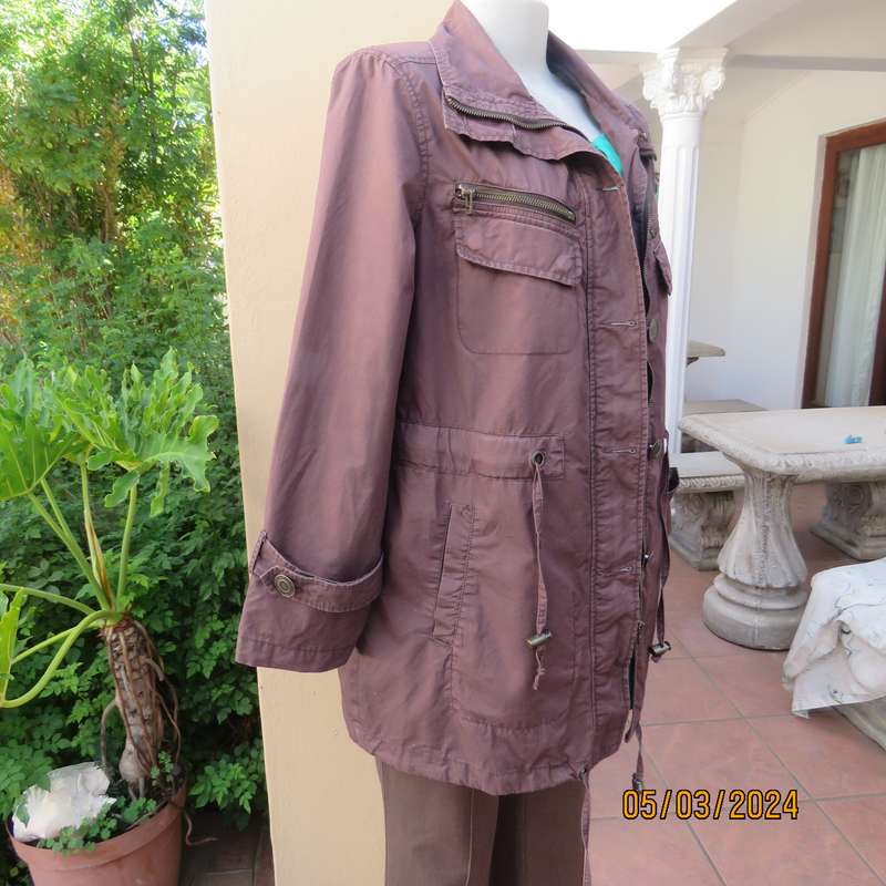 Beautiful structured chocolate brown all seasons 100% cotton jacket. By WOOLWORTHS size 38. As new,