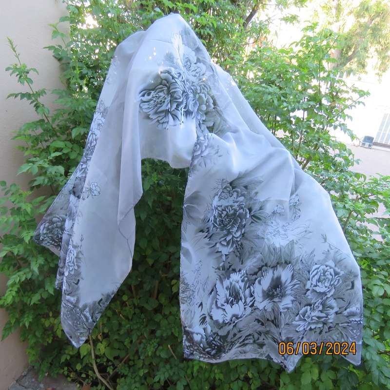 Tastefully printed smoke grey scarf with floral design in shades of grey, Size 150cm x 50cm. New