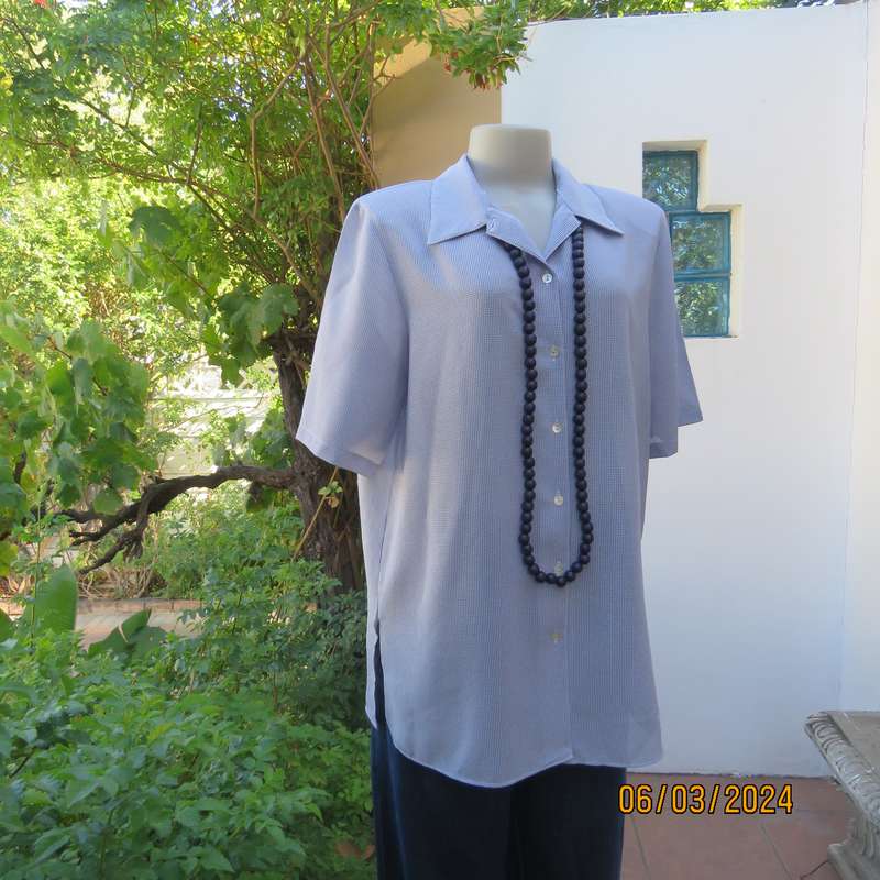 CAREER wear blue-white fine check polyester top. Short sleeves. Size 40. Button down-shirt collar.