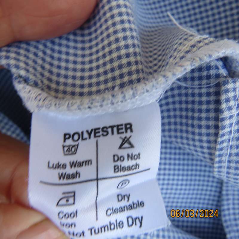 CAREER wear blue-white fine check polyester top. Short sleeves. Size 40. Button down-shirt collar.