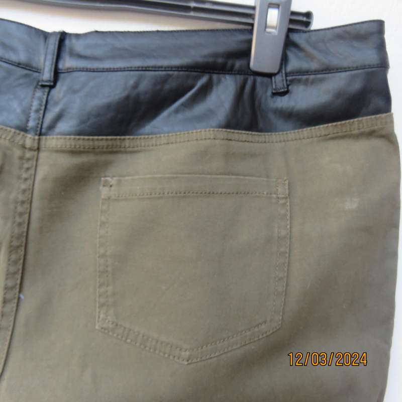 KELSO dark olive green skinny pants size 42 with black faux leather waistband.