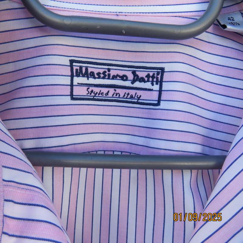 MASSIMO DATTI high quality long sleeve cotton shirt in pale pink and white stripes. Size 42/16.5.