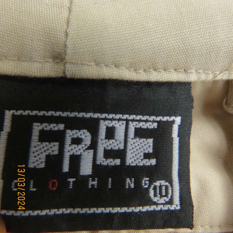 Rich cream polycotton cropped low rise pants. Petite size 34. As new condition