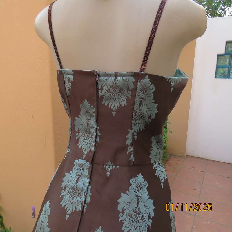 BOUTIQUE made brown brocade dress with light turquoise baroque design and underlayer.Size 36.As new