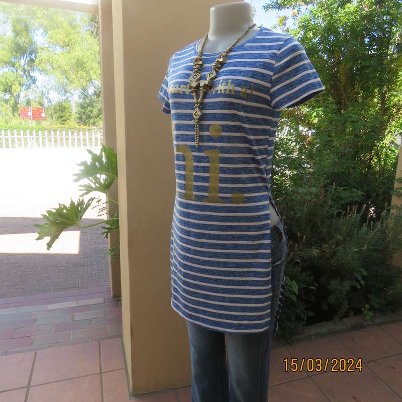 NOBILITY long blue-white horizontal striped slip over top. Size 30. In polycotton stretch.
