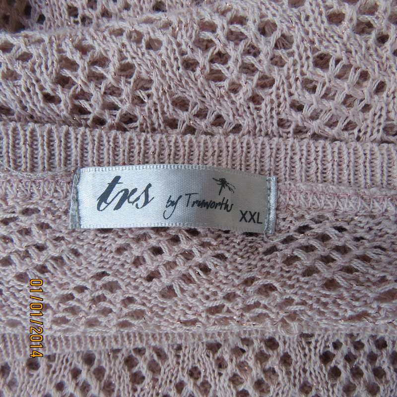 TRS acrylic knit slip over long sleeve pale pink lace stitch top size 46. With gold thread.