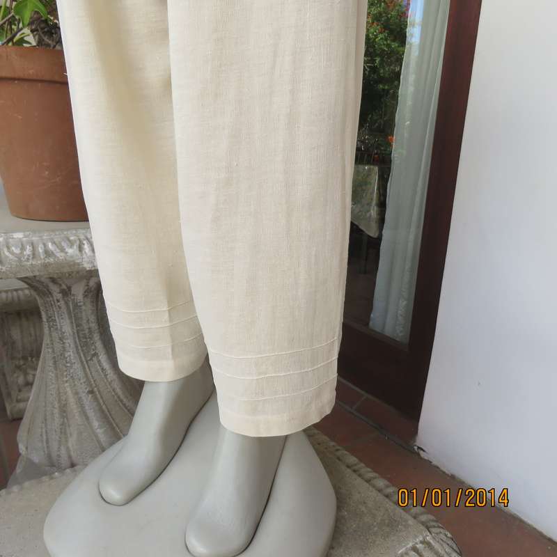 TWO ANGELS on the RADIO rich cream wide leg pants size 38. As new