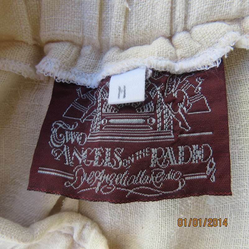 TWO ANGELS on the RADIO rich cream wide leg pants size 38. As new