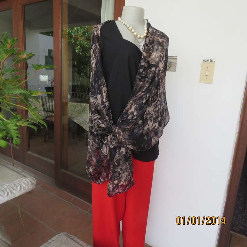 Woven cotton black-brown-cream geometric print 180 -70cm shawl. New
