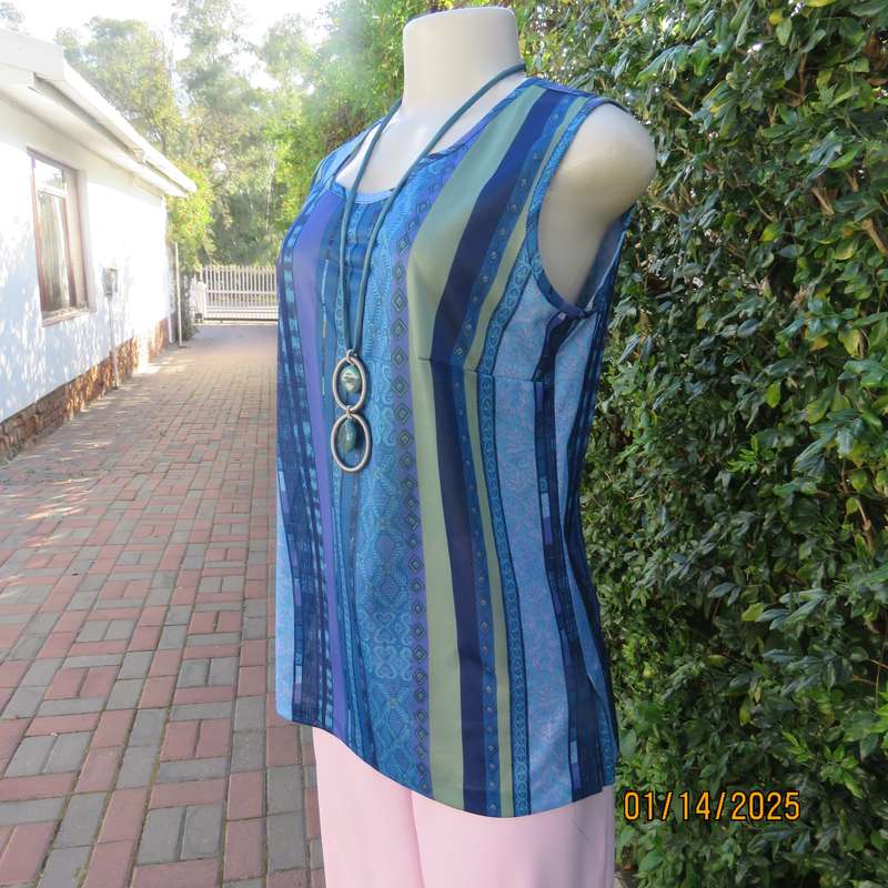 NUVELLE vintage 2 pc blouse set. Cami and button down top. In blue-purple-green lines. Size 36.