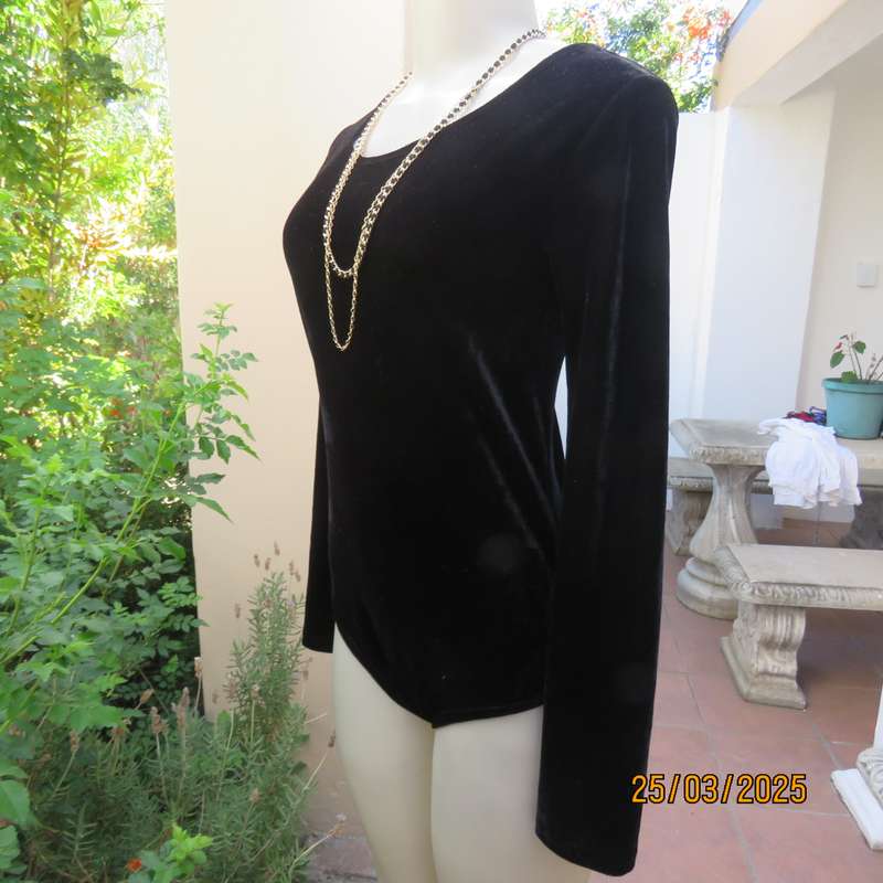 FOSHINI black velour-knit stretch long sleeve body suit size 38. Never used
