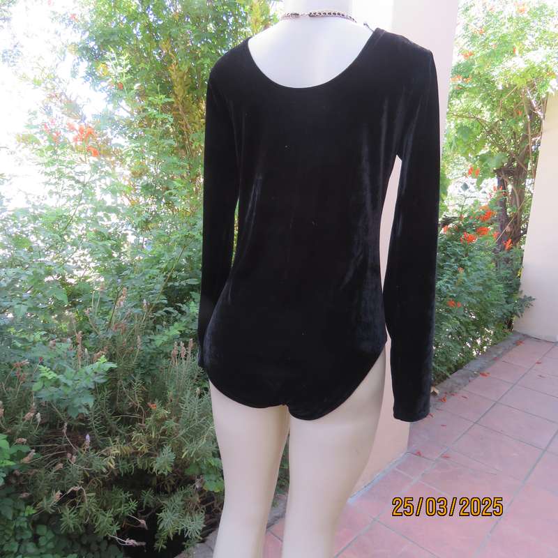FOSHINI black velour-knit stretch long sleeve body suit size 38. Never used