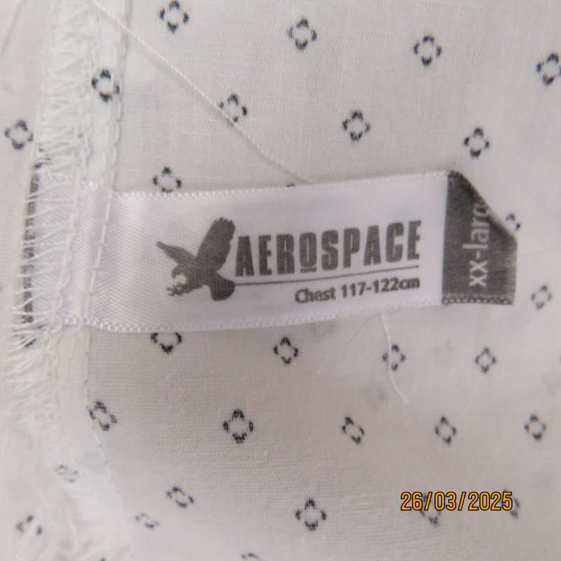 AEROSPACE men's short sleeve size Large white cotton shirt - tiny black squares. Denim collar