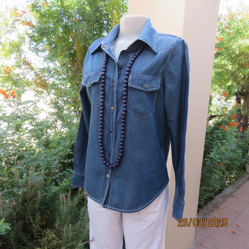 NEW FEELING blue denim long sleeve shirt size 36. Cowboy style. As new