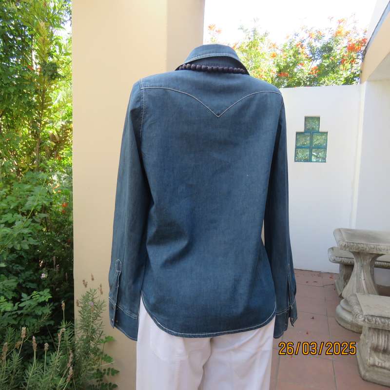 NEW FEELING blue denim long sleeve shirt size 36. Cowboy style. As new