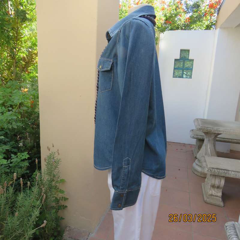 NEW FEELING blue denim long sleeve shirt size 36. Cowboy style. As new